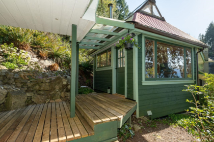 Laundry Room Photo of 1587 Mount Gardner Road, Bowen Island, BC