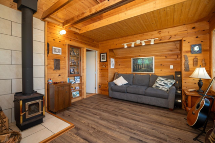 Mudroom Photo of 1587 Mount Gardner Road, Bowen Island, BC