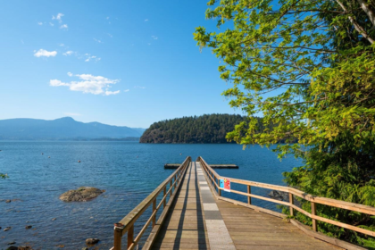 Outdoor Deck Photo of 1587 Mount Gardner Road, Bowen Island, BC