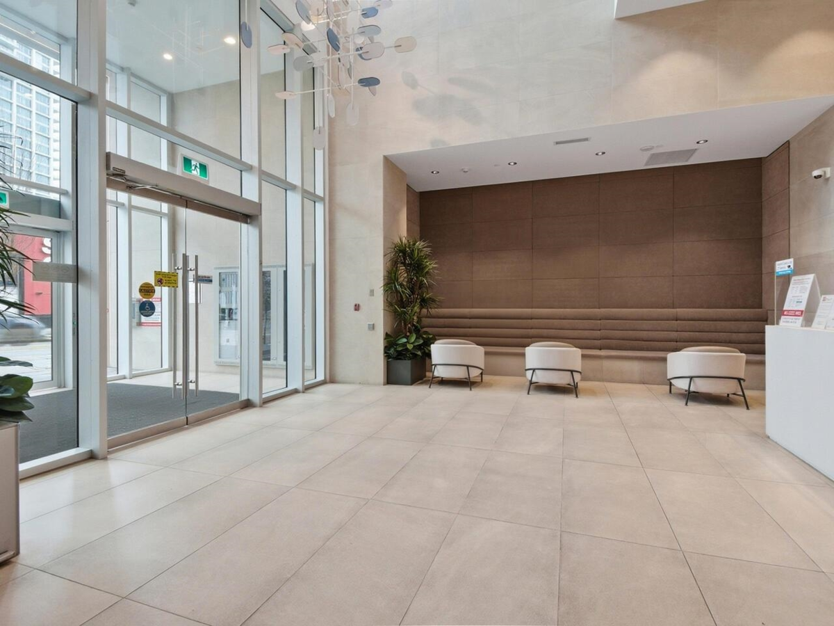 Guest Bathroom Photo of 905 6000 Mckay Avenue, Burnaby, BC