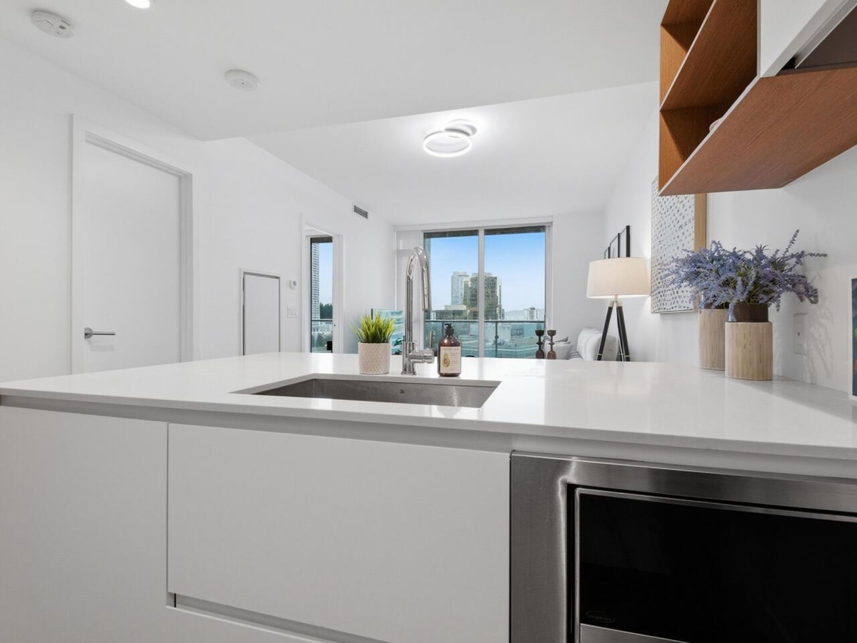 Living Room Photo of 905 6000 Mckay Avenue, Burnaby, BC