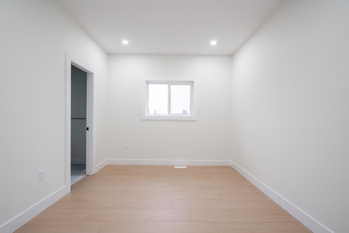 Breakfast Nook Photo of 102 13661 59 Avenue, Surrey, BC