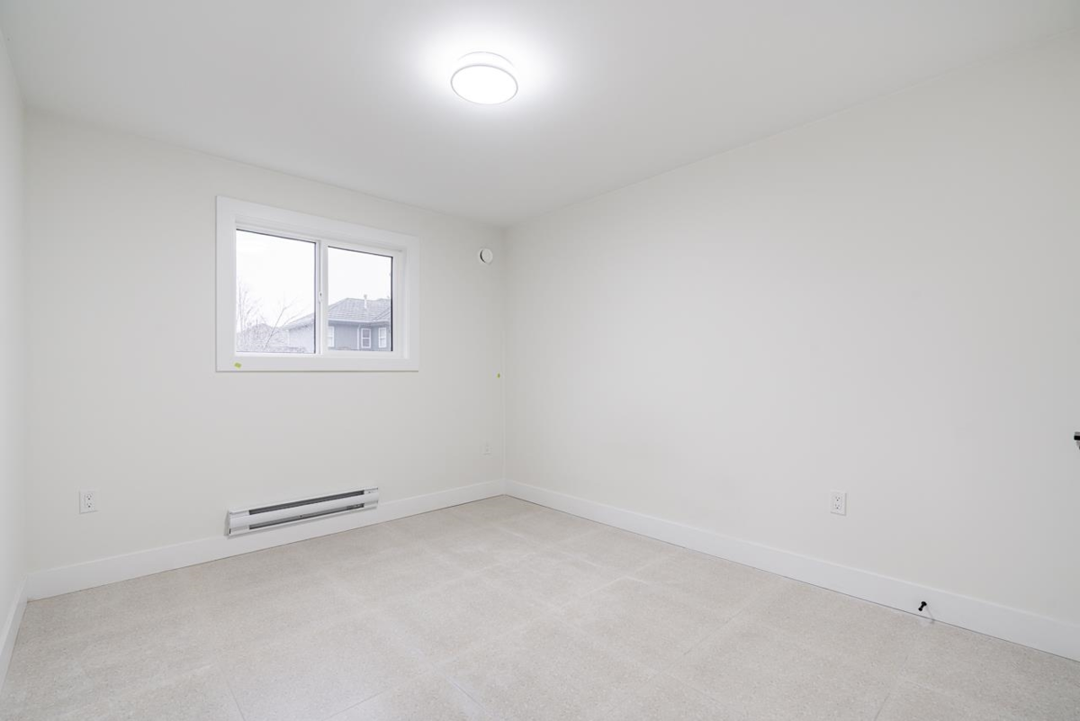 Fitness Center Photo Near 102 13661 59 Avenue, Surrey, BC