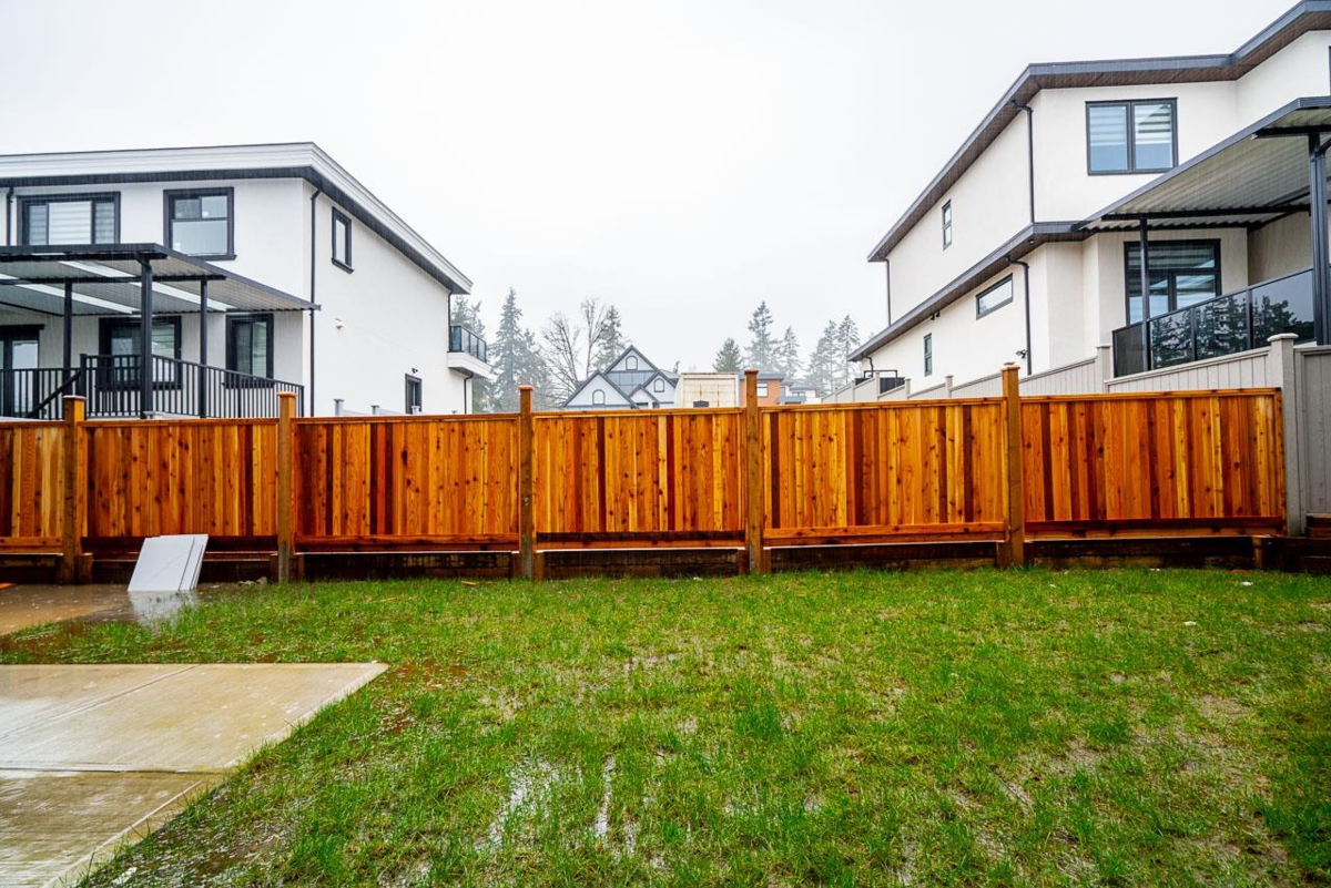 Guest Bathroom Photo of 102 13661 59 Avenue, Surrey, BC