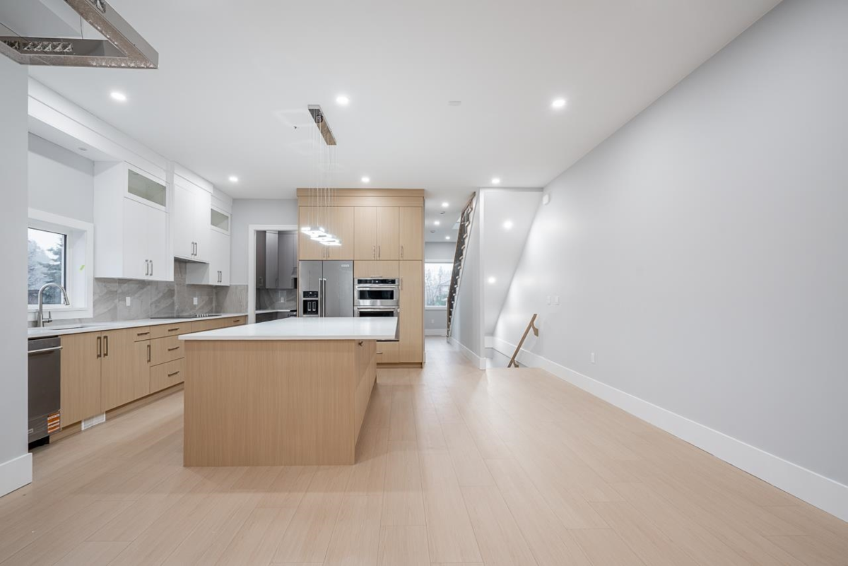 Laundry Room Photo of 102 13661 59 Avenue, Surrey, BC