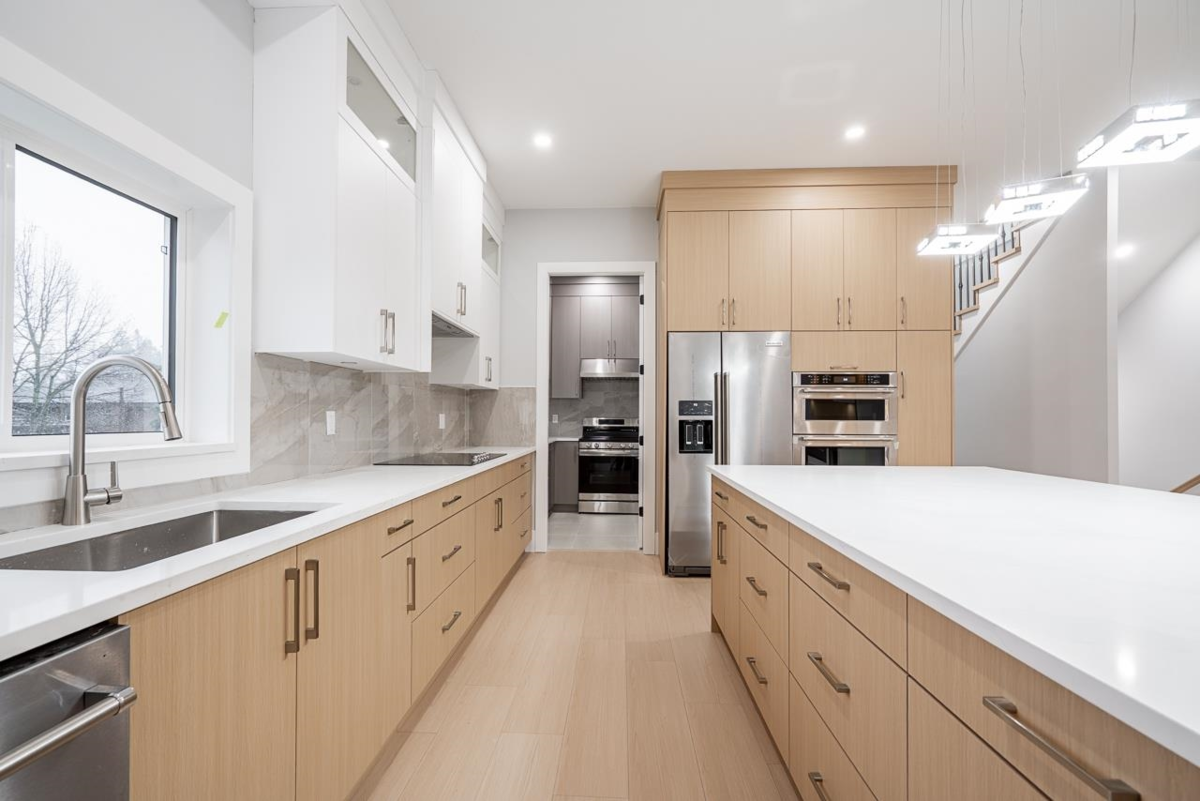 Mudroom Photo of 102 13661 59 Avenue, Surrey, BC
