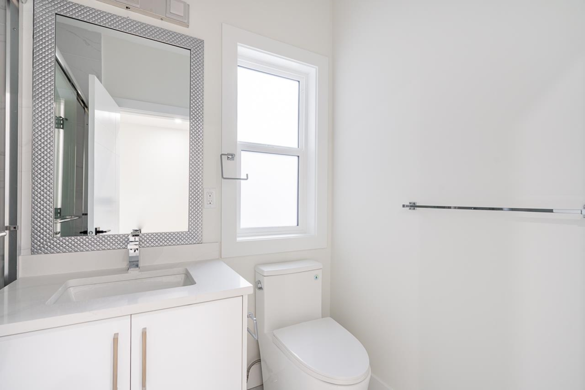 Primary Bedroom Photo of 102 13661 59 Avenue, Surrey, BC