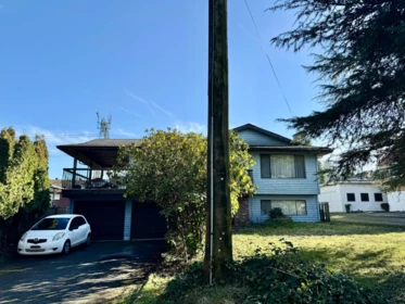 14222 Grosvenor Road, Surrey, BC