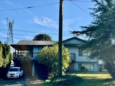 14222 Grosvenor Road, Surrey, BC