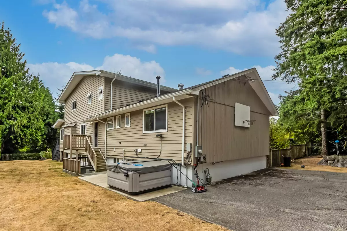 Kitchen Photo of 4145 Ripple Road, West Vancouver, BC
