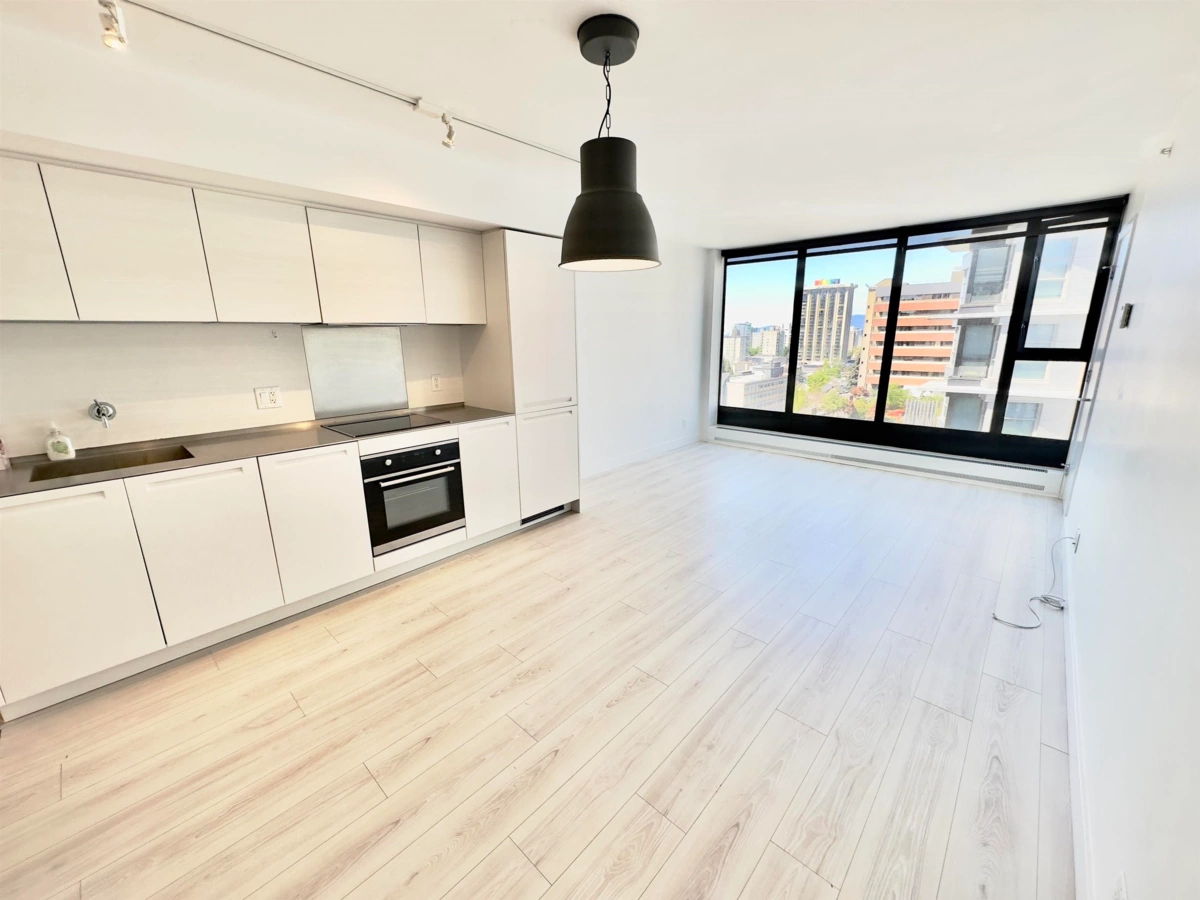 Family Room Photo of 1608 1133 Hornby Street, Vancouver, BC