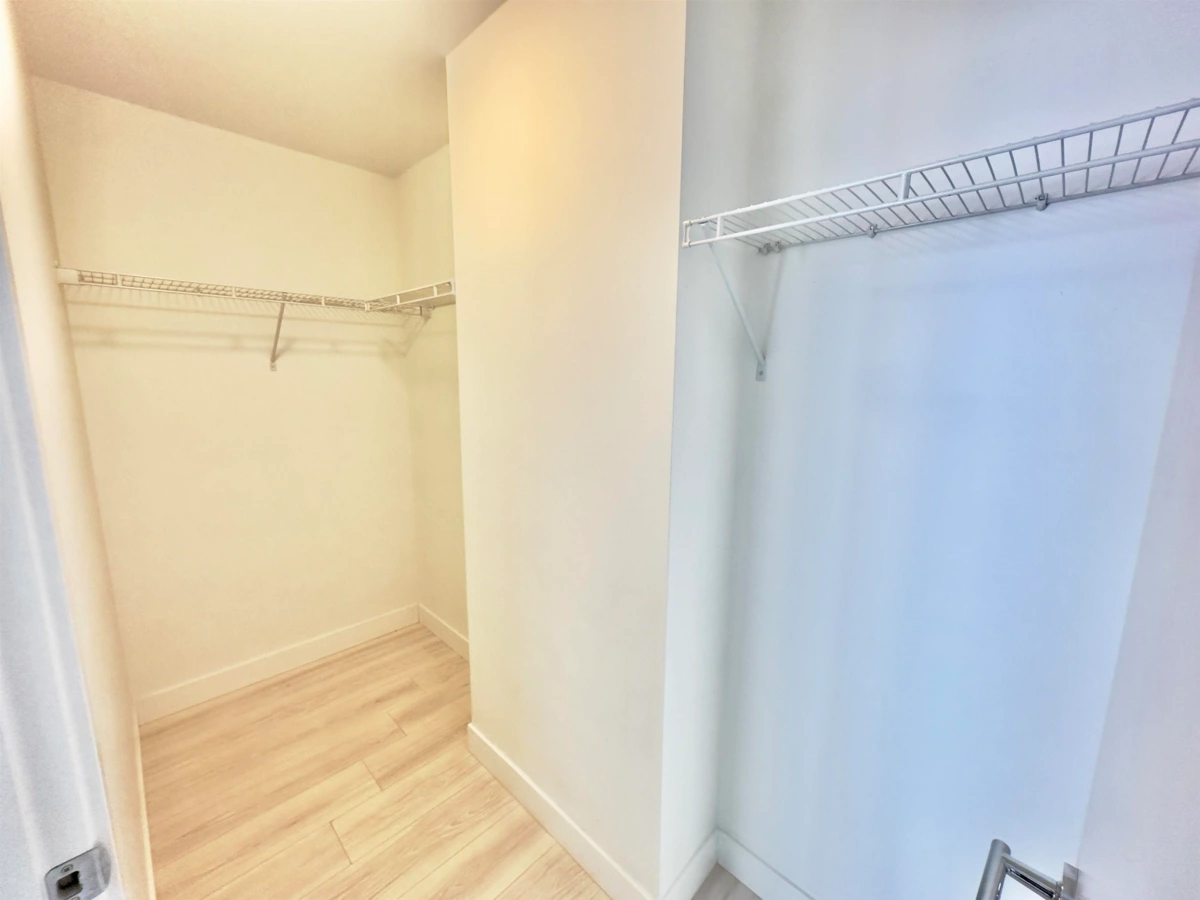 Guest Bathroom Photo of 1608 1133 Hornby Street, Vancouver, BC