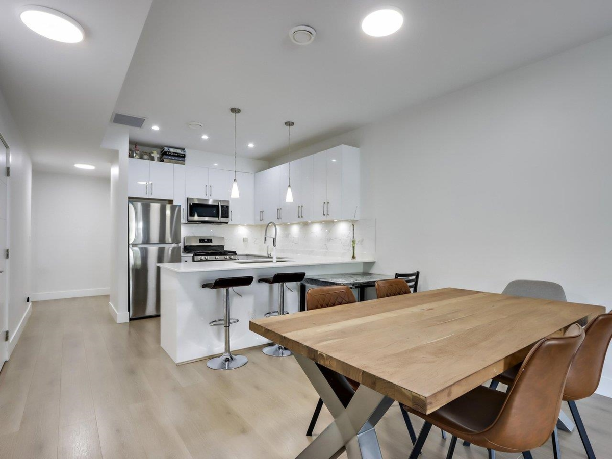 Dining Area Photo of 103 906 Quadling Avenue, Coquitlam, BC