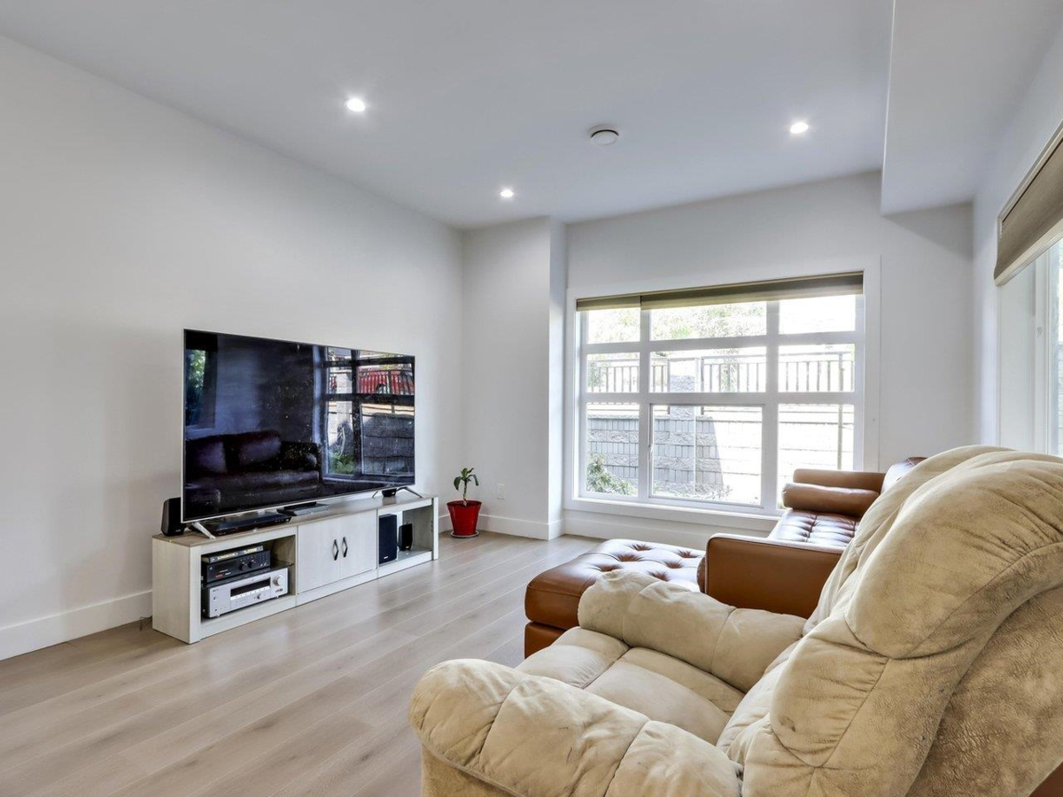 Kitchen Island Photo of 103 906 Quadling Avenue, Coquitlam, BC