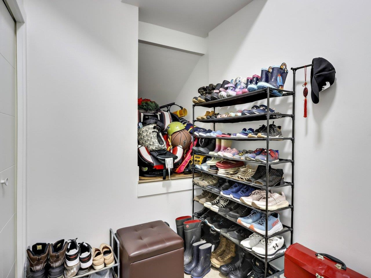 Mudroom Photo of 103 906 Quadling Avenue, Coquitlam, BC