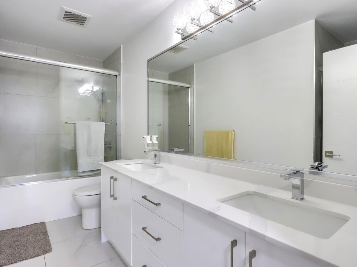 Office / Den Photo of 103 906 Quadling Avenue, Coquitlam, BC