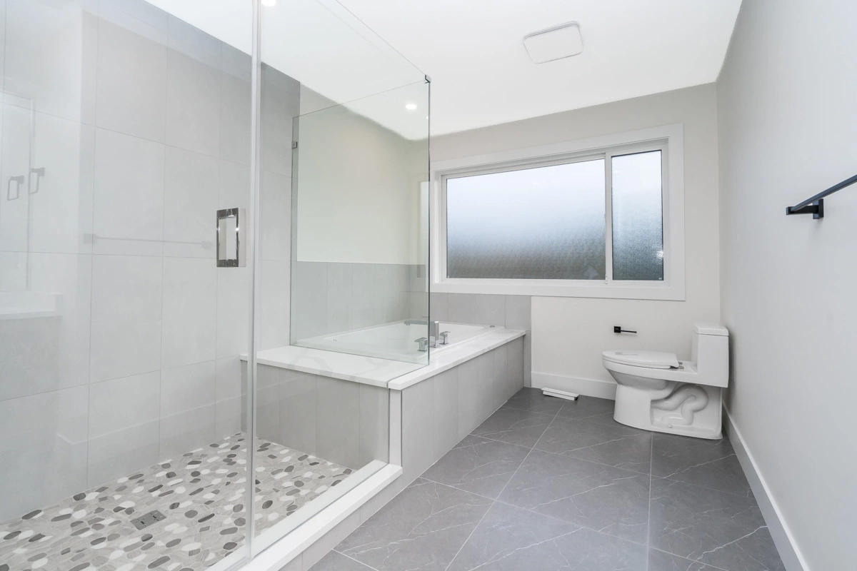 Hallway Photo of 34054 Hundert Crescent, Mission, BC