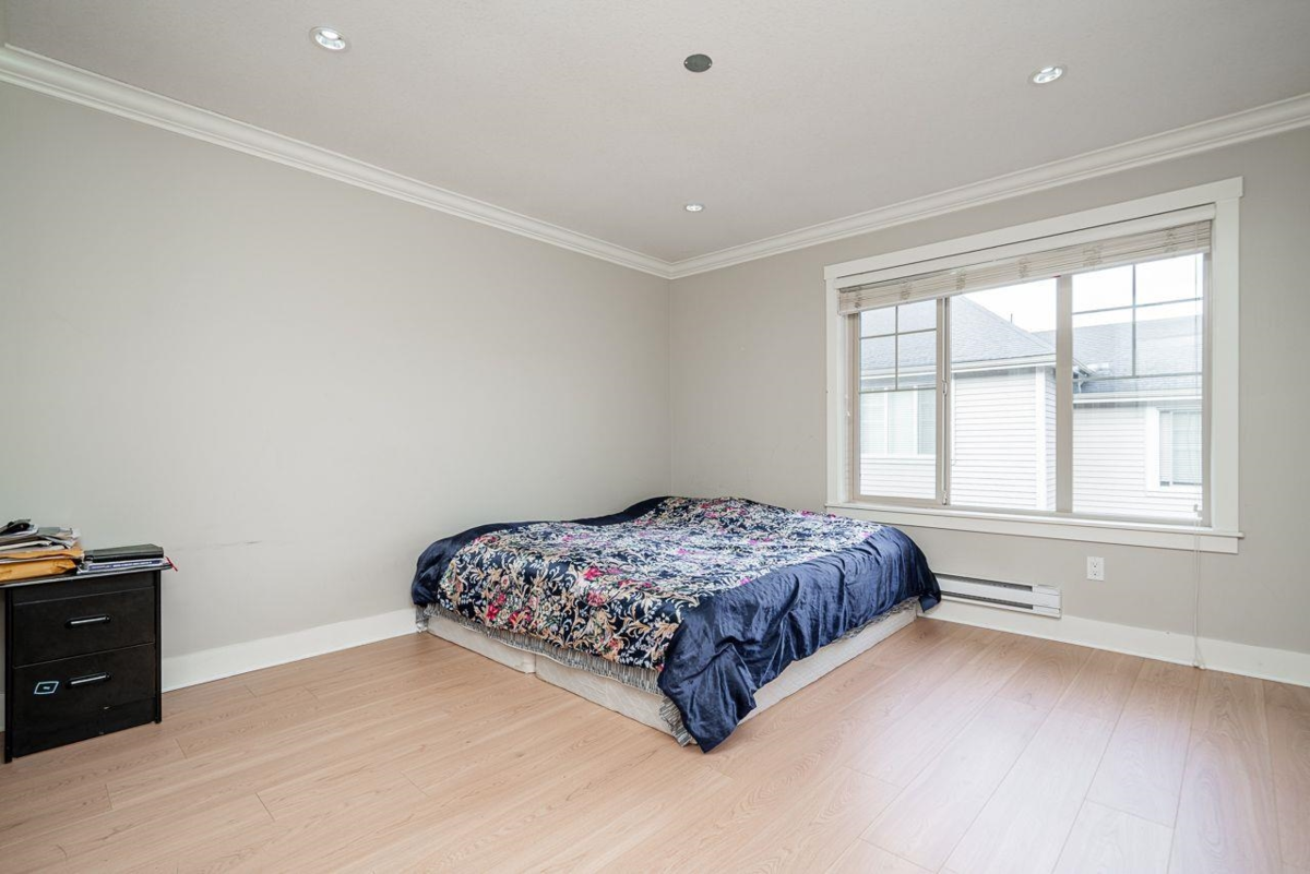 Laundry Room Photo of 15 19097 64 Avenue, Surrey, BC
