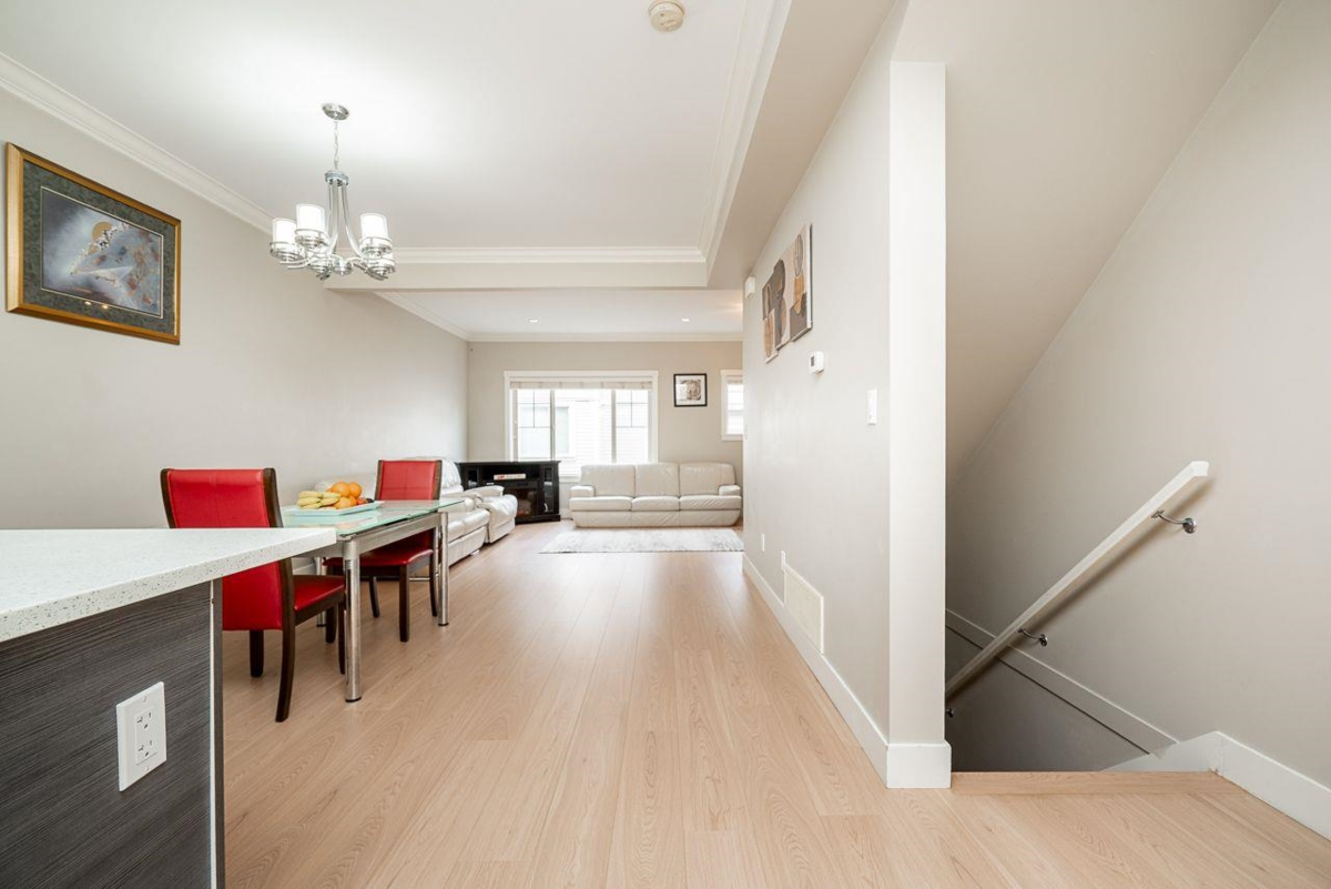 Office / Den Photo of 15 19097 64 Avenue, Surrey, BC