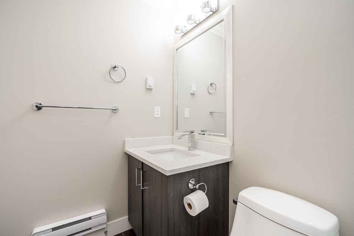 Outdoor Patio Photo of 15 19097 64 Avenue, Surrey, BC