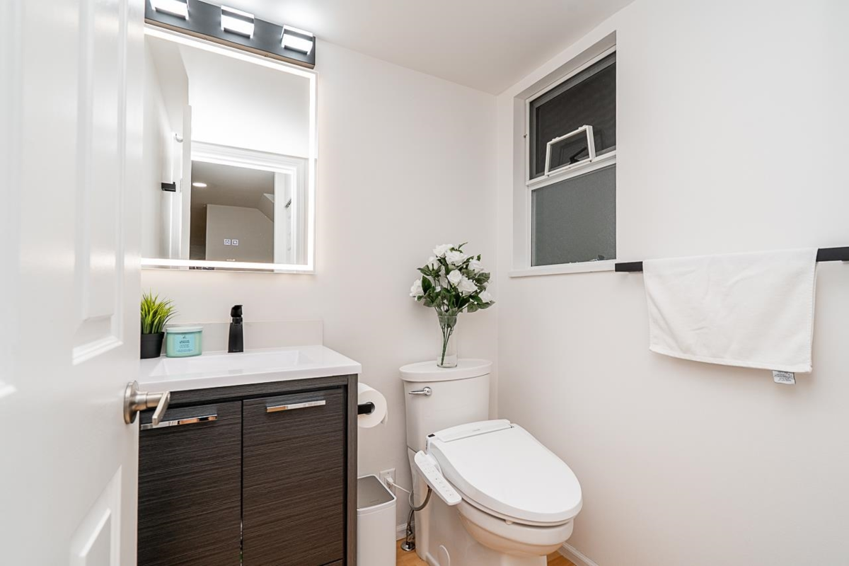 Guest Bathroom Photo of 104 10538 153 Street, Surrey, BC