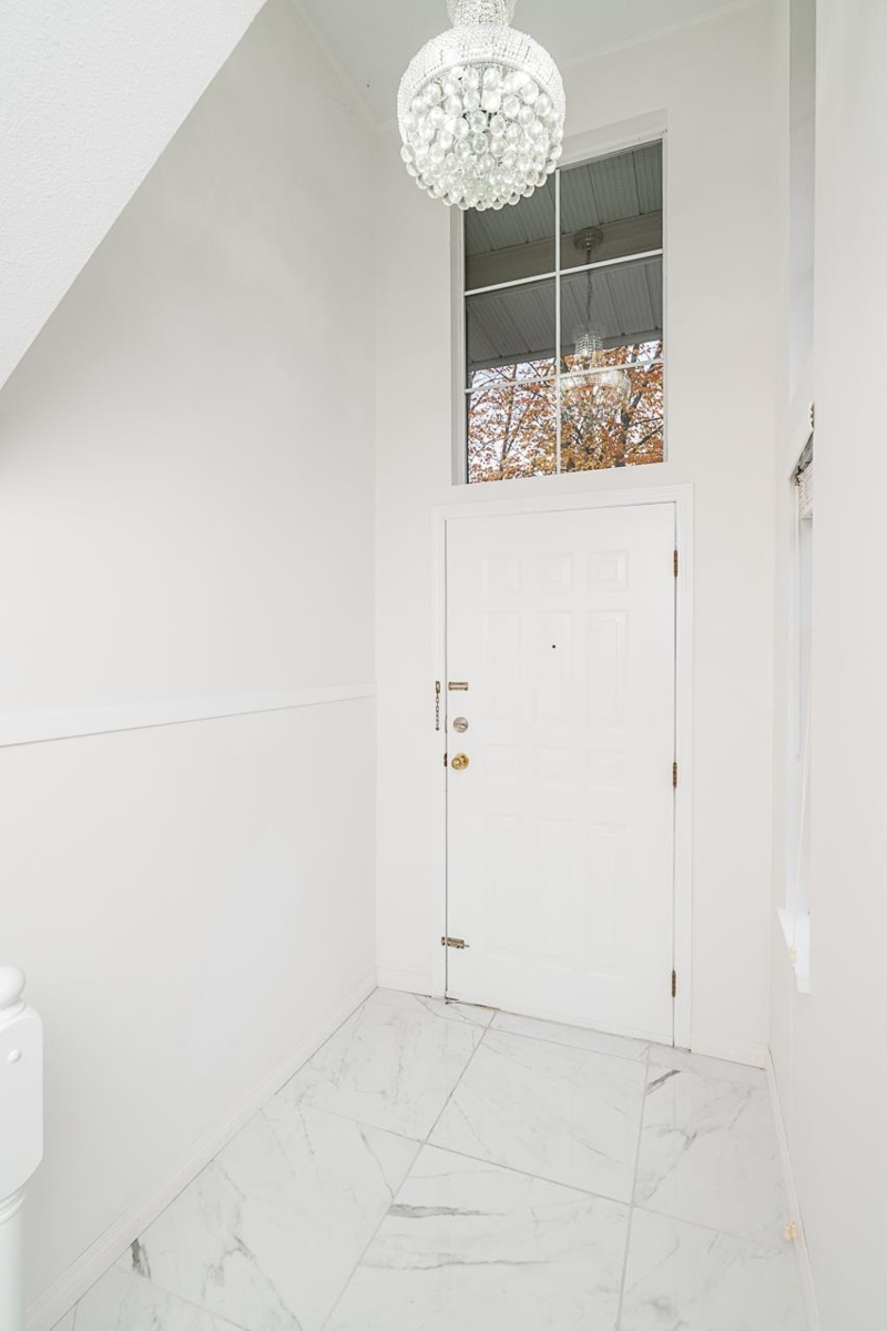 Kitchen Photo of 104 10538 153 Street, Surrey, BC