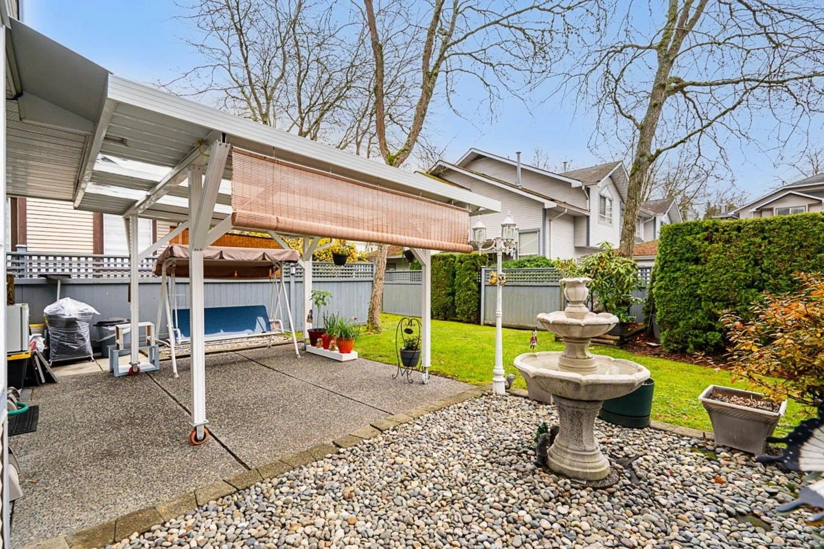 Outdoor Deck Photo of 104 10538 153 Street, Surrey, BC