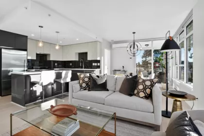 703 711 Breslay Street, Coquitlam, BC, Coquitlam — Apartment/Condo for sale