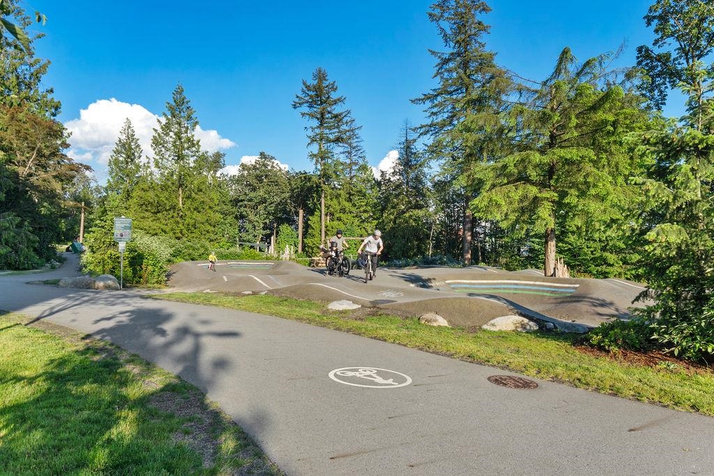 Backyard Photo of 309 747 E 3rd Street, North Vancouver, BC