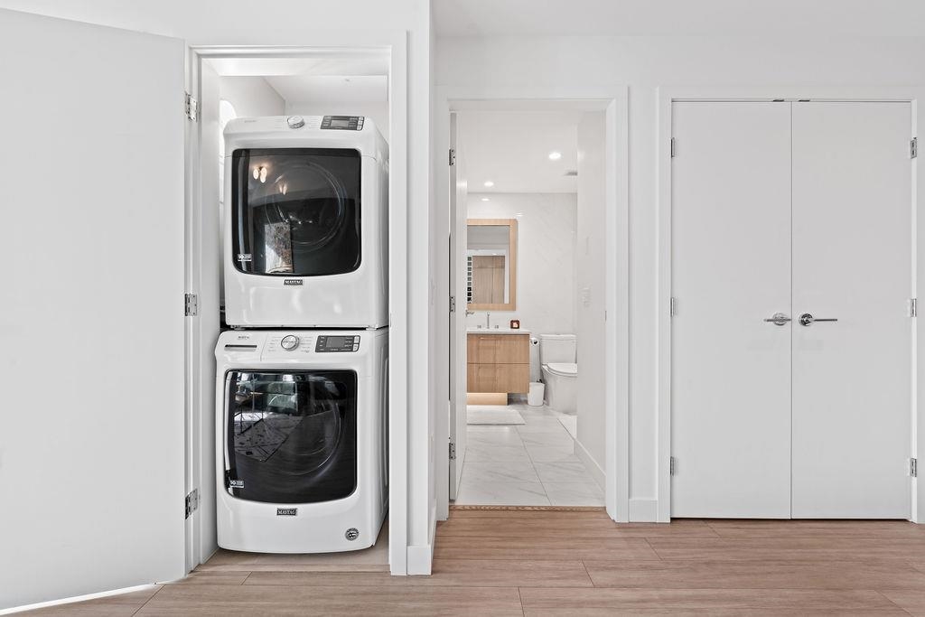 Mudroom Photo of 309 747 E 3rd Street, North Vancouver, BC