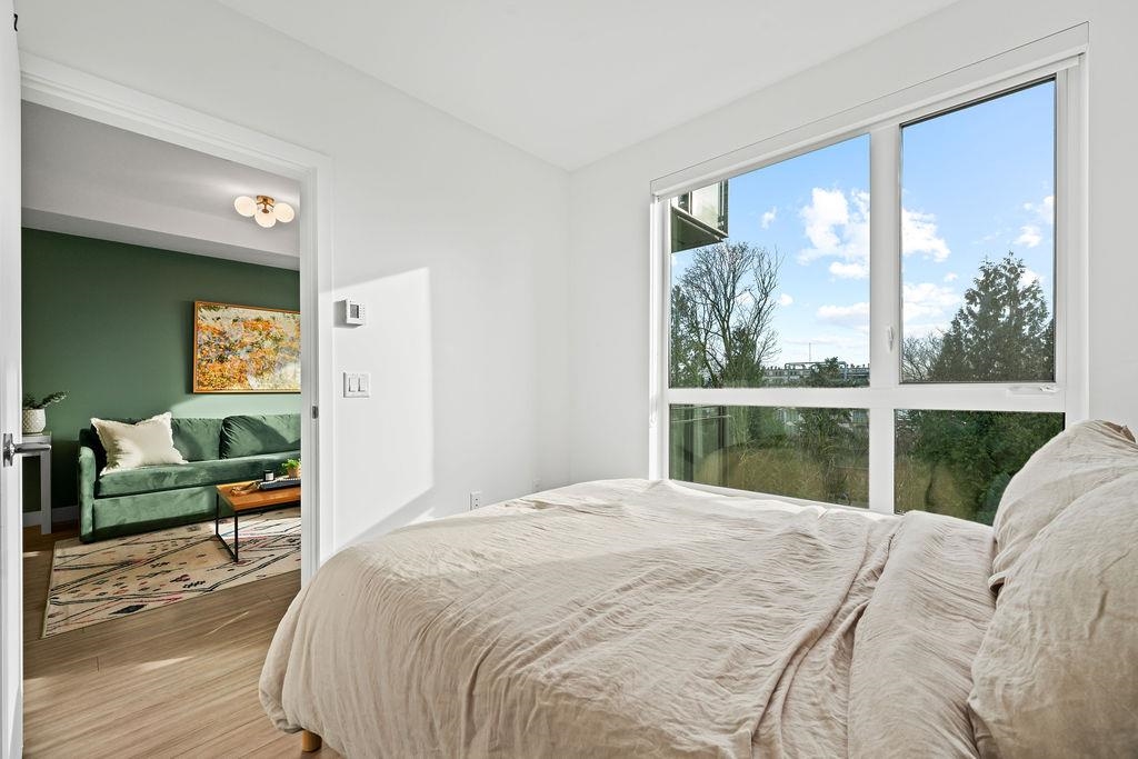 Office / Den Photo of 309 747 E 3rd Street, North Vancouver, BC