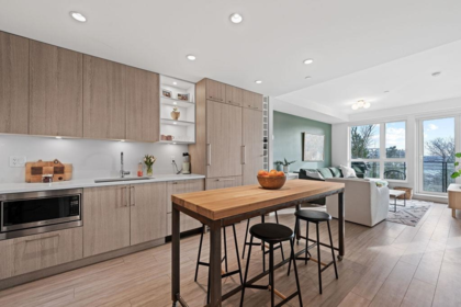 Breakfast Nook Photo of 309 747 E 3rd Street, North Vancouver, BC