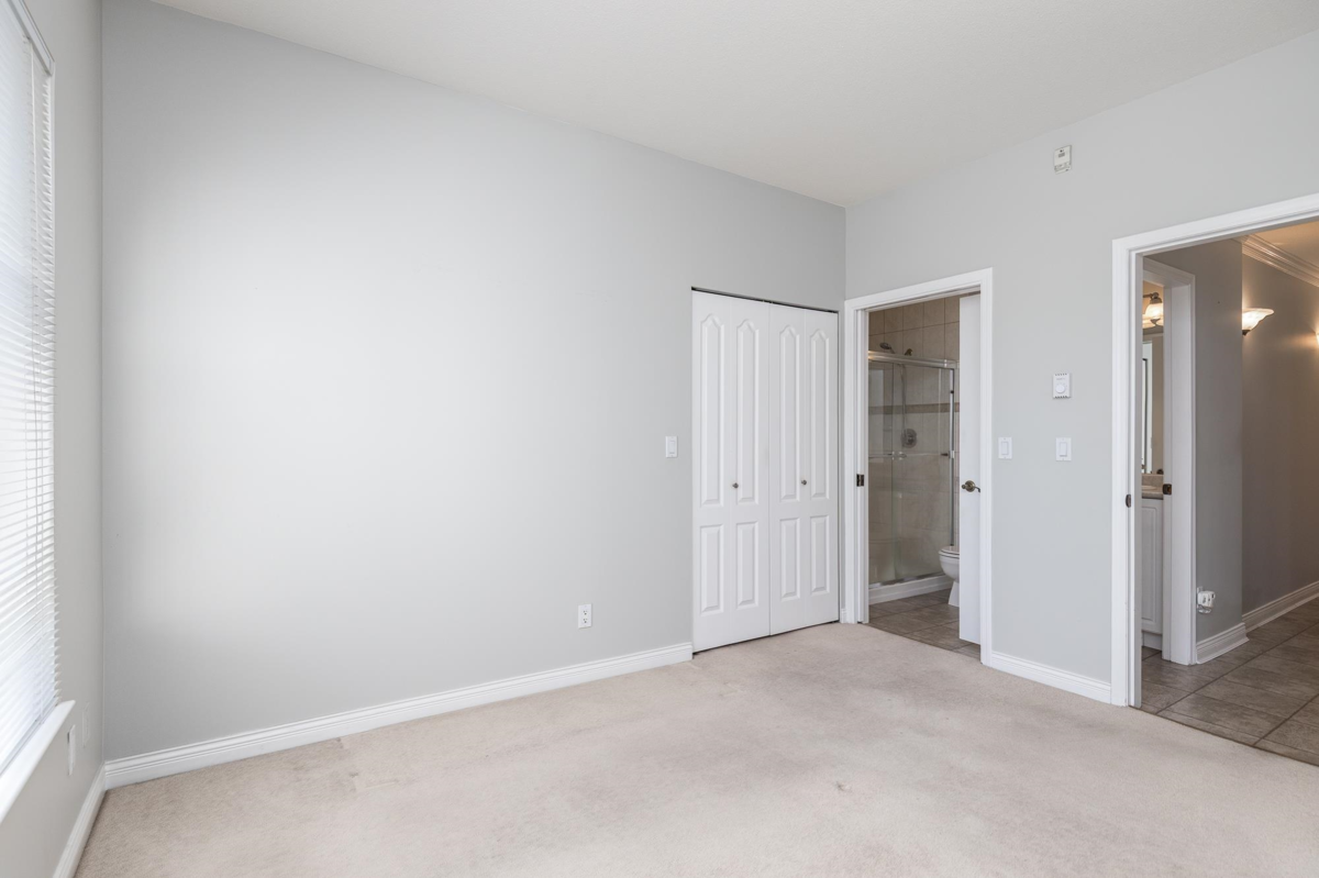 Garden / Landscaping Photo of 208 1685 152a Street, Surrey, BC