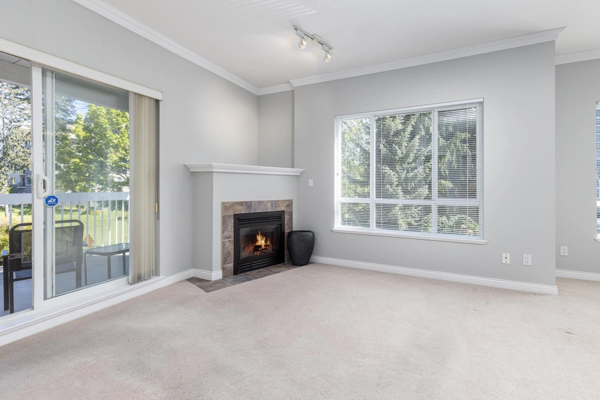 Kitchen Island Photo of 208 1685 152a Street, Surrey, BC