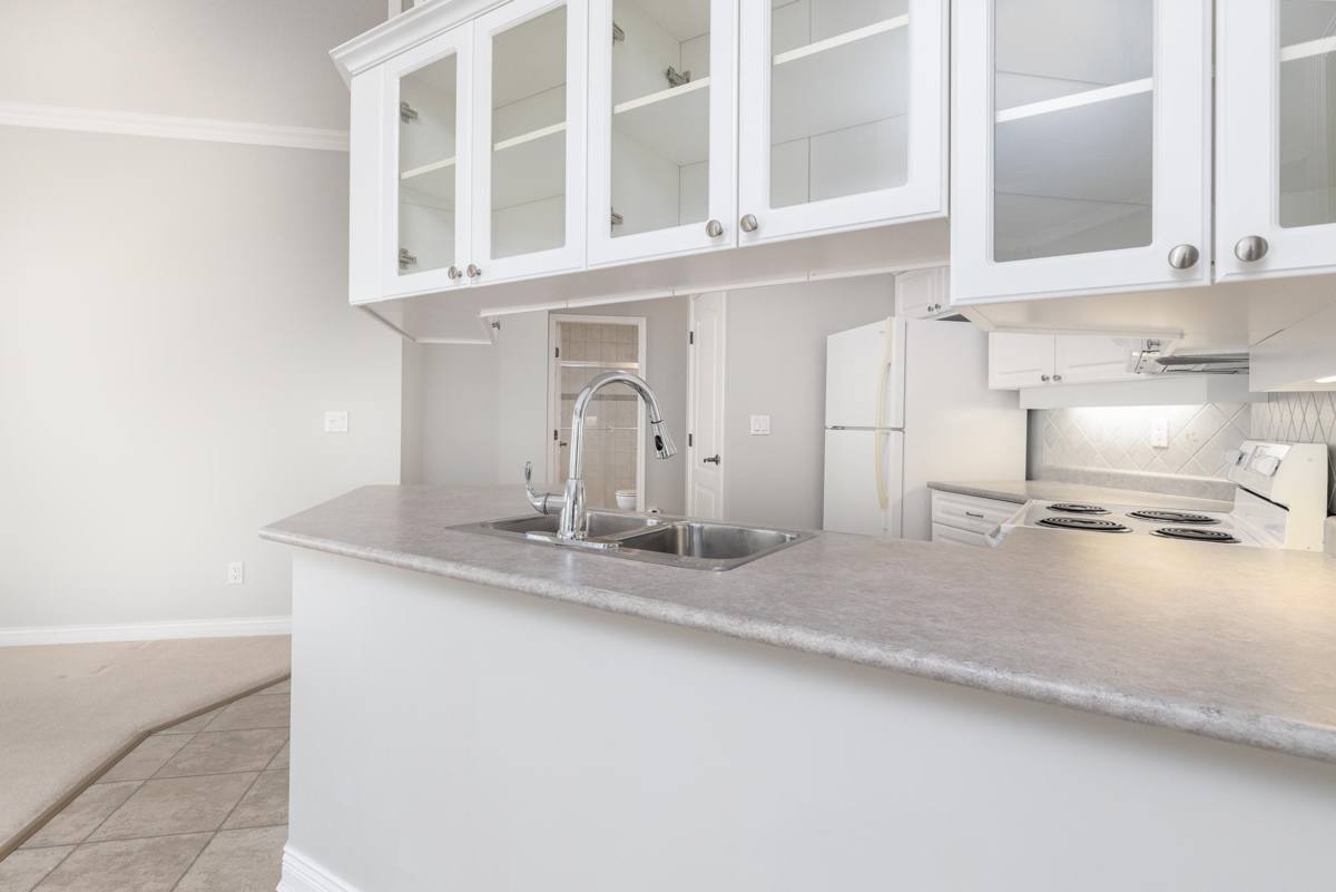 Mudroom Photo of 208 1685 152a Street, Surrey, BC