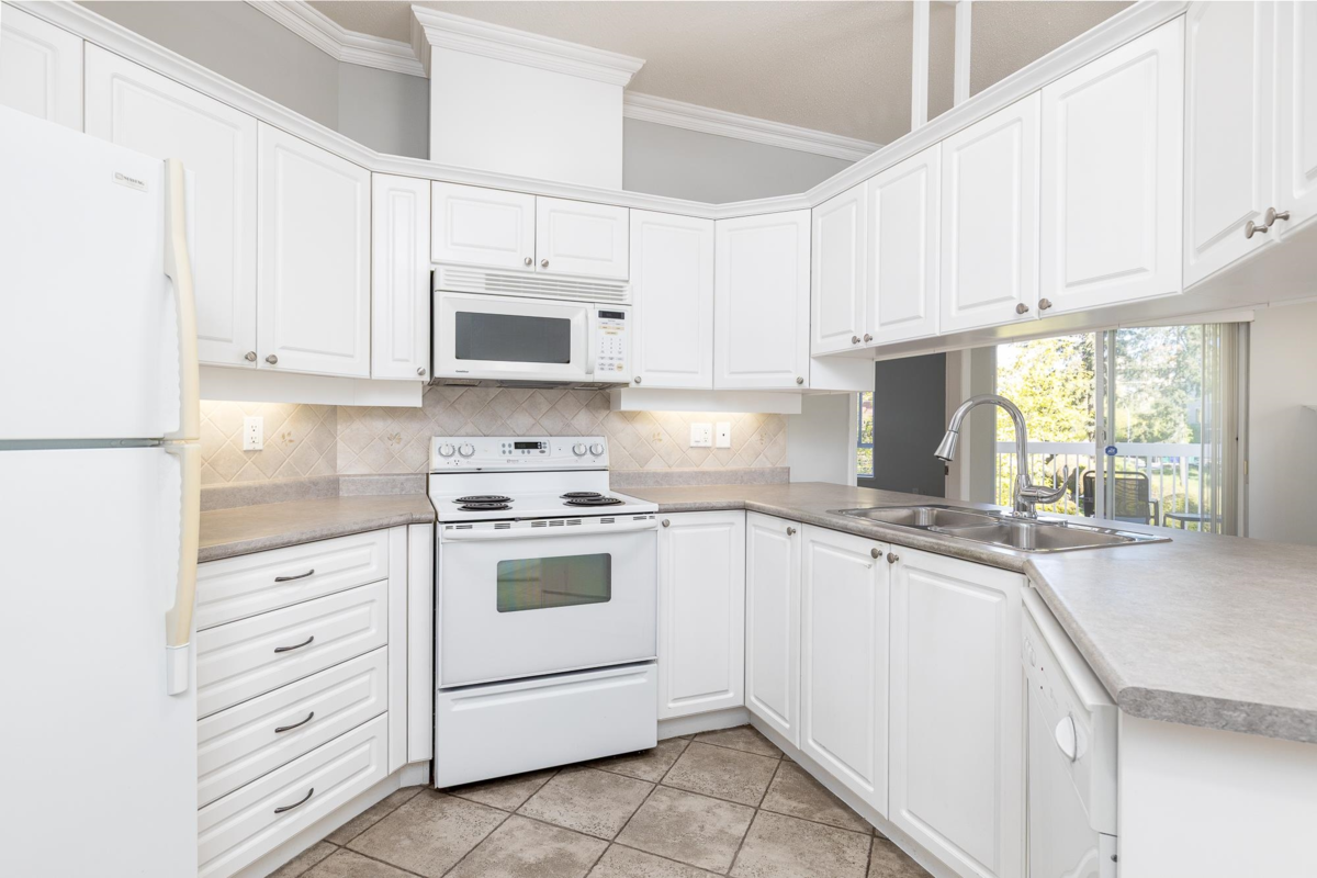 Office / Den Photo of 208 1685 152a Street, Surrey, BC