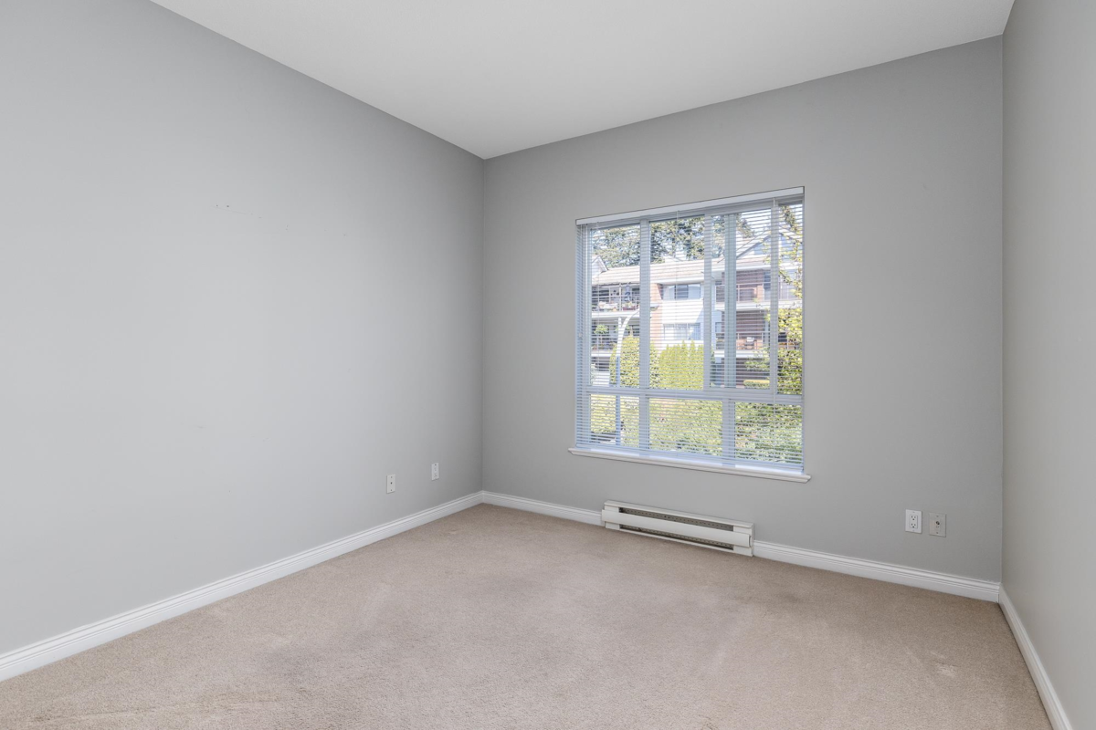 Staircase Photo of 208 1685 152a Street, Surrey, BC