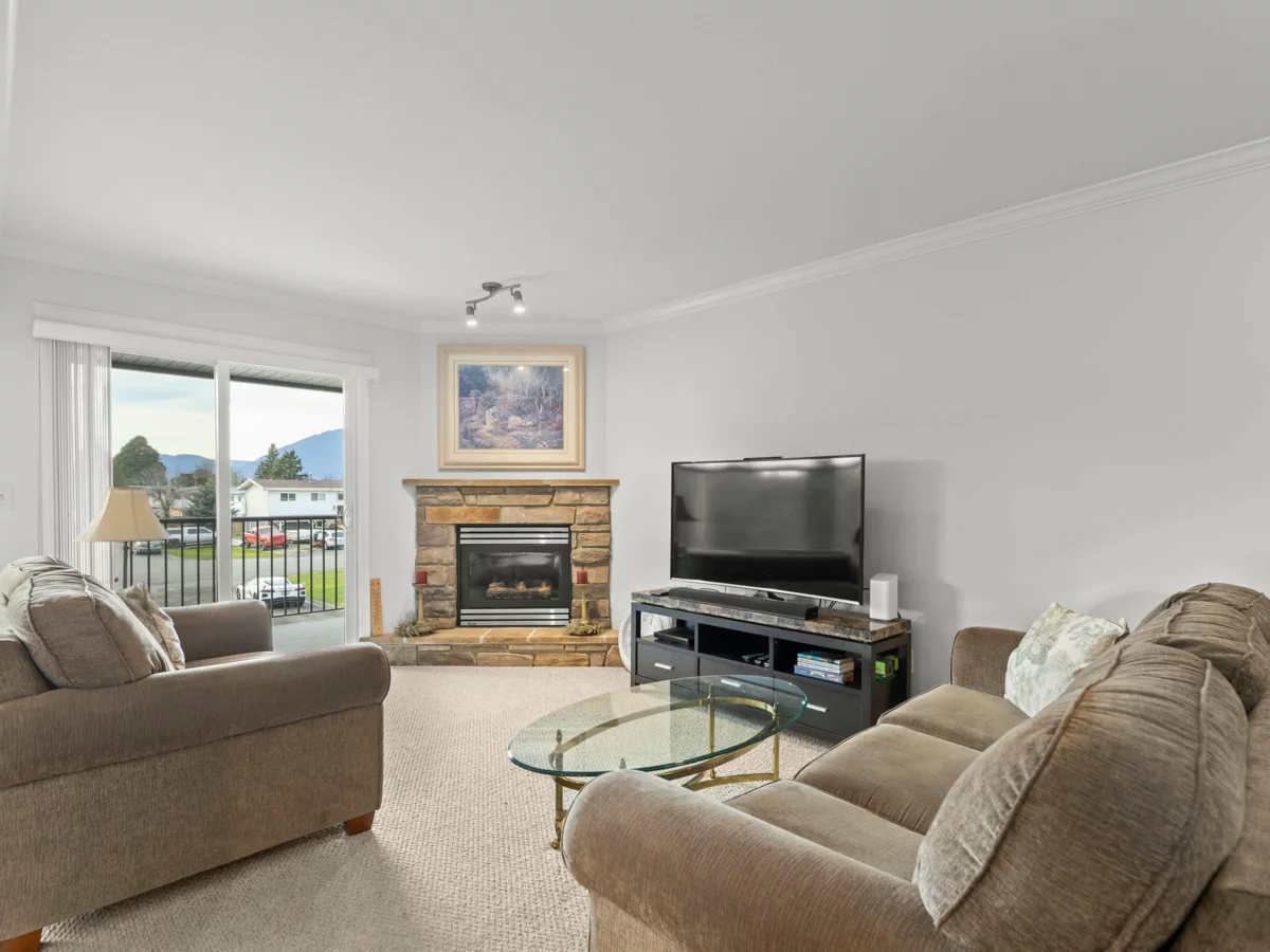 Dining Area Photo of 87 8881 Walters Street, Chilliwack, BC