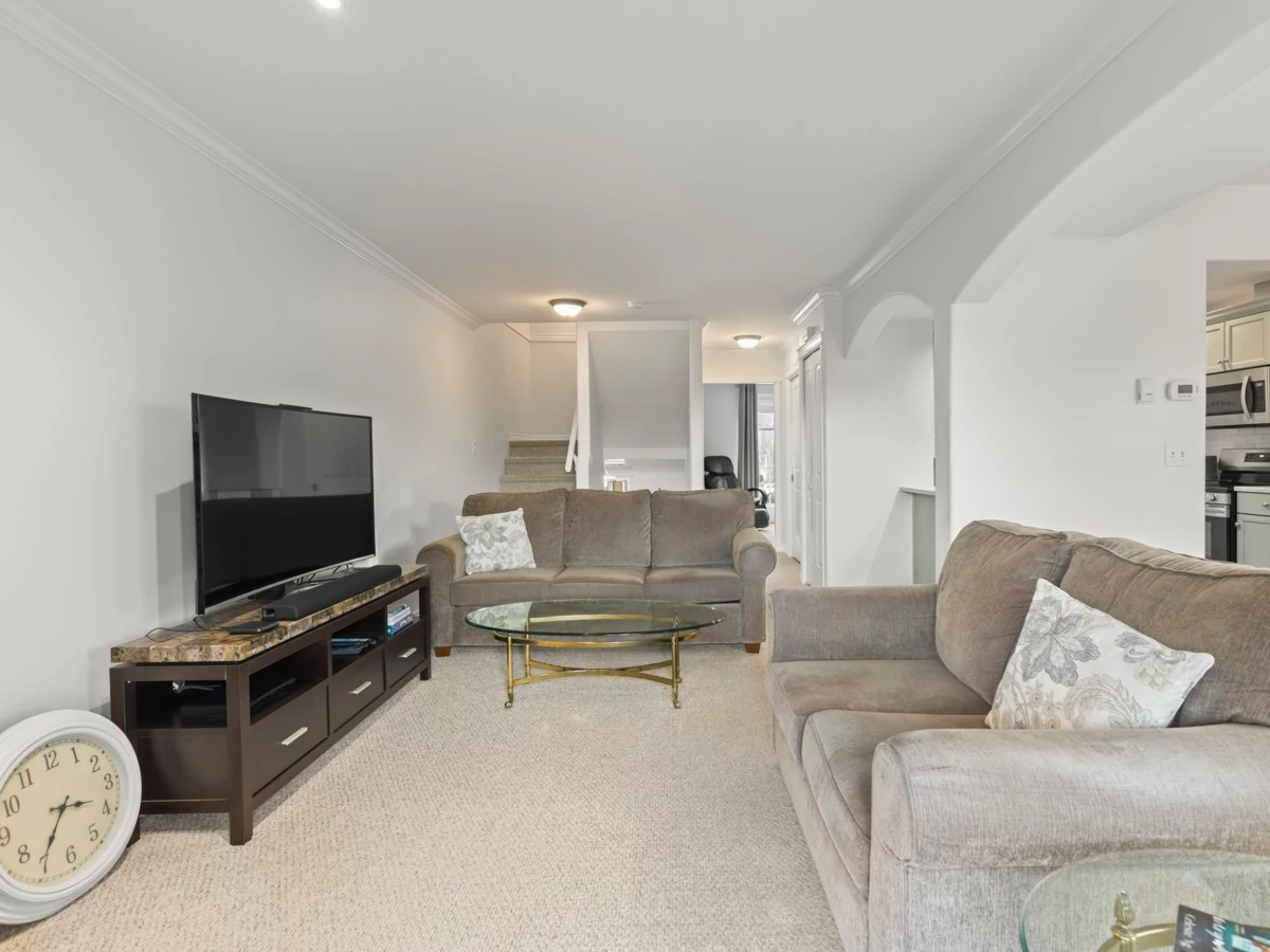 Kitchen Island Photo of 87 8881 Walters Street, Chilliwack, BC