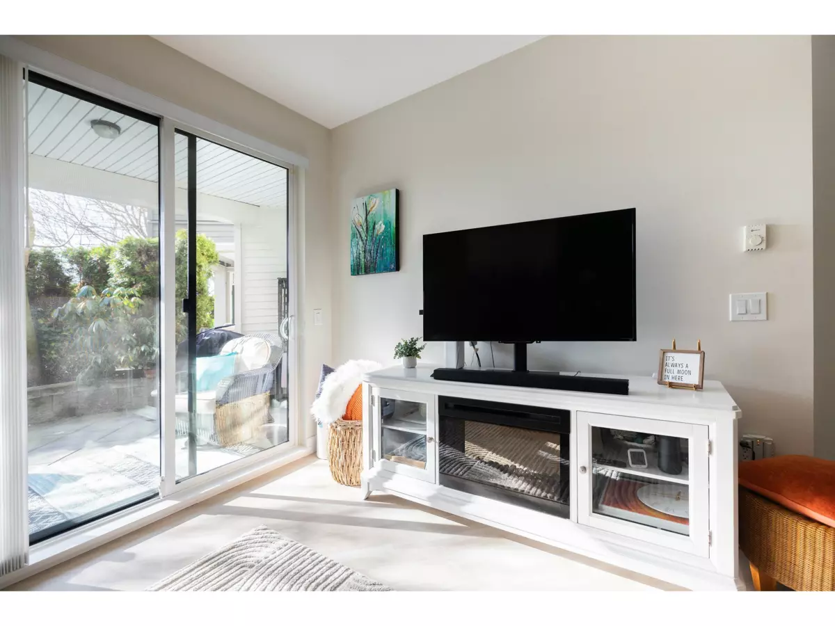 Guest Bathroom Photo of 114 3323 151 Street, Surrey, BC