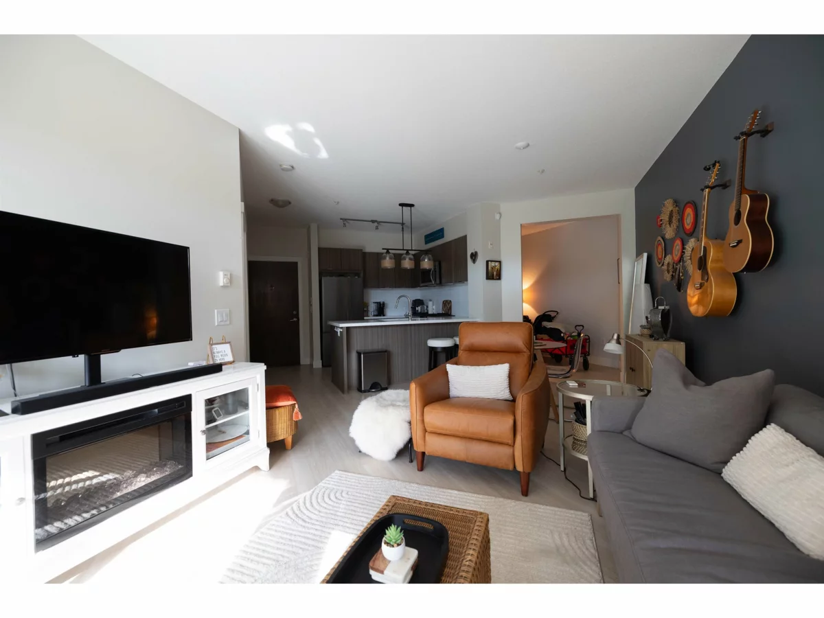 Powder Room Photo of 114 3323 151 Street, Surrey, BC