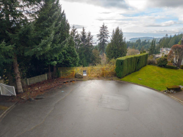 2320 Chairlift Close, West Vancouver, BC