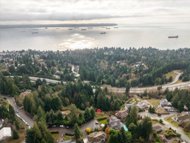 Primary Bedroom Photo of 2320 Chairlift Close, West Vancouver, BC