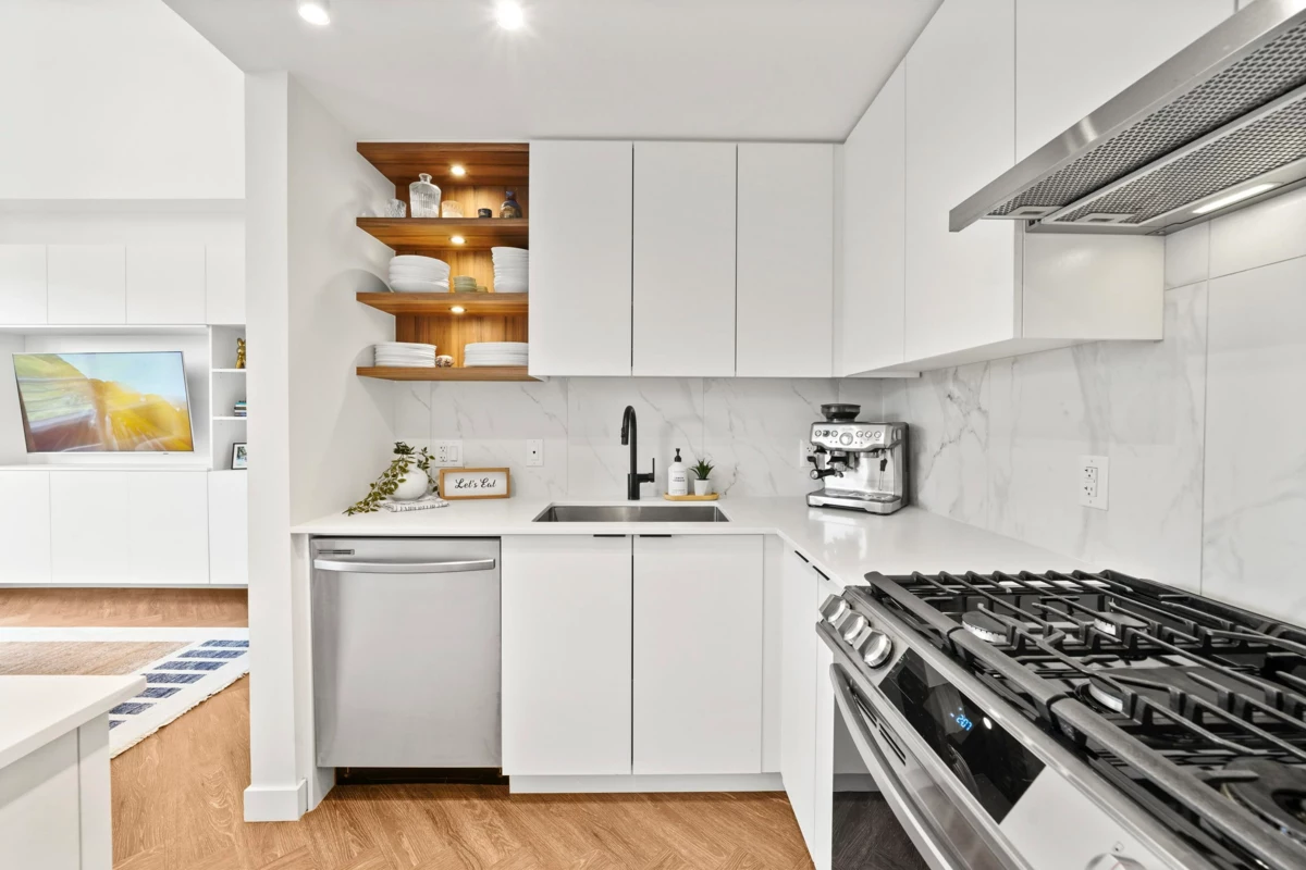 Dining Area Photo of 609 3229 St Johns Street, Port Moody, BC