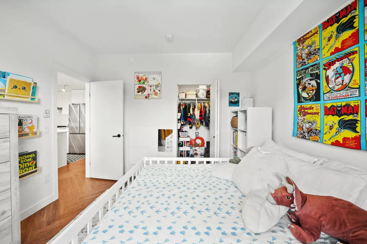 Front Yard Photo of 609 3229 St Johns Street, Port Moody, BC