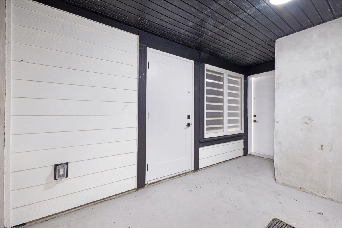 Breakfast Nook Photo of 14779 68a Avenue, Surrey, BC