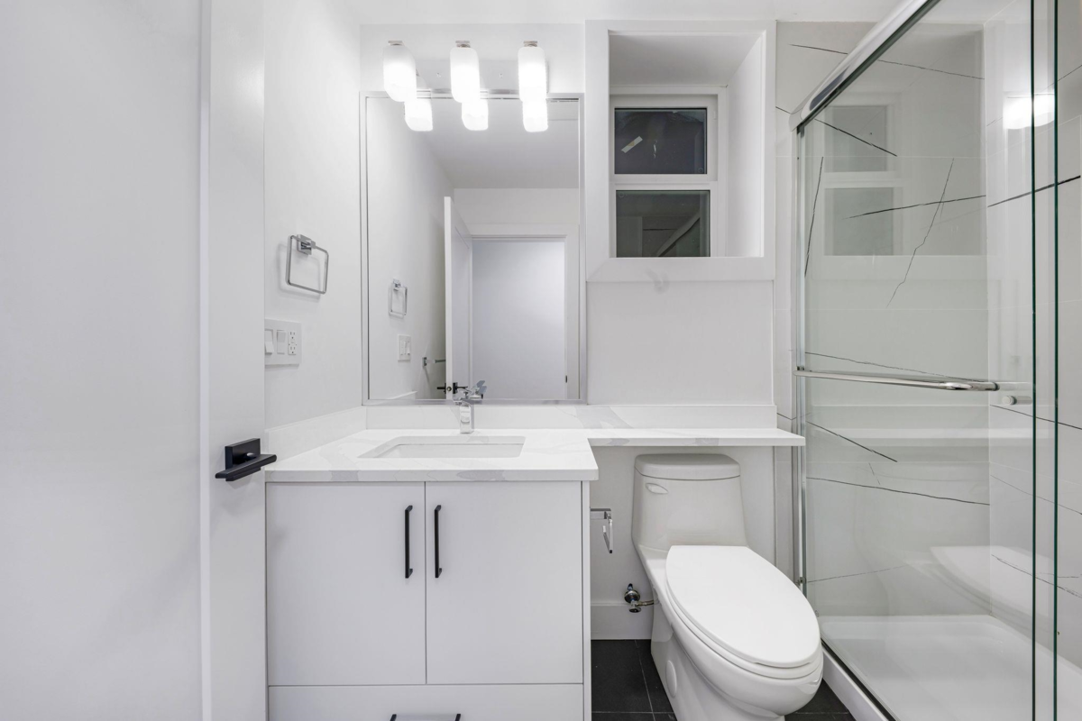 Outdoor Kitchen Photo of 14779 68a Avenue, Surrey, BC