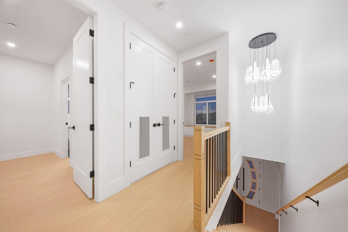 Staircase Photo of 14779 68a Avenue, Surrey, BC