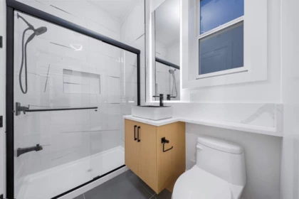 Mudroom Photo of 14779 68a Avenue, Surrey, BC