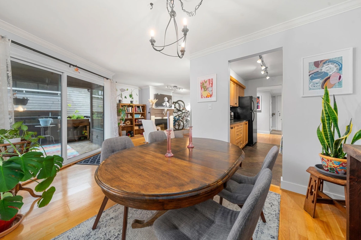Breakfast Nook Photo of 209 1720 W 12th Avenue, Vancouver, BC